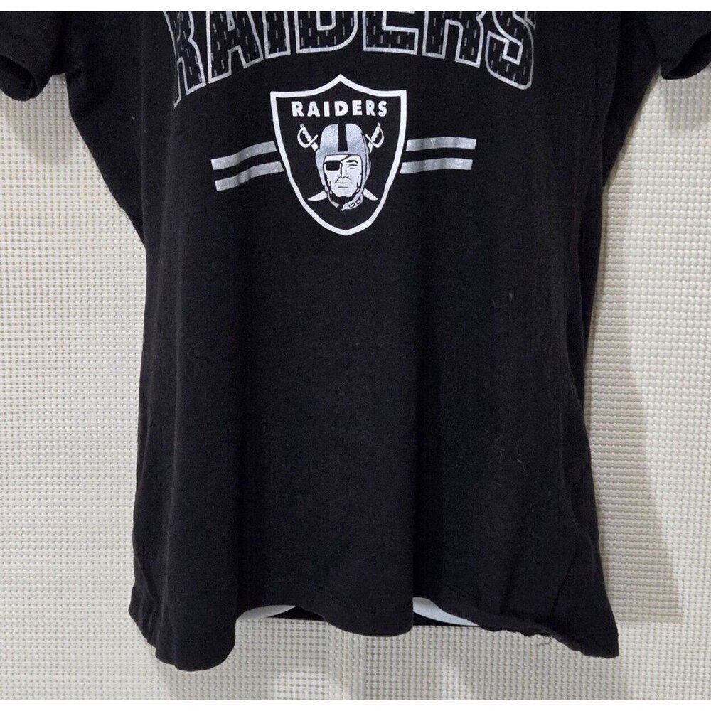 Las Vegas Raiders T-Shirt Womens Large Black Short Sleeve V Neck NFL Football - Picture 3 of 8